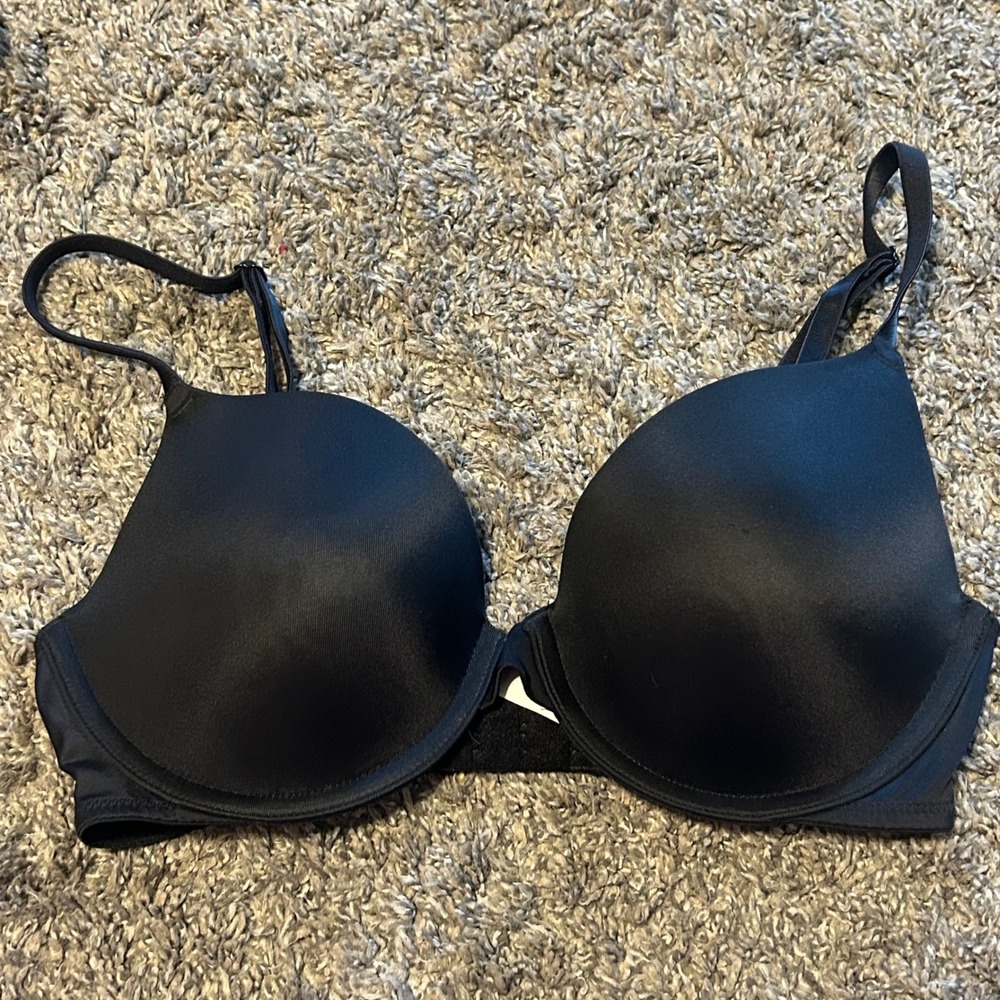 Pink Victoria's Secret Wear Everywhere T-Shirt Bra Black 32D Lightly Lined